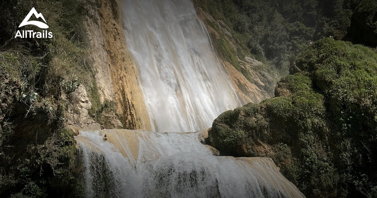 Velo de novia waterfall at Chiflon falls in Chiapas, Mexico Stock Photo