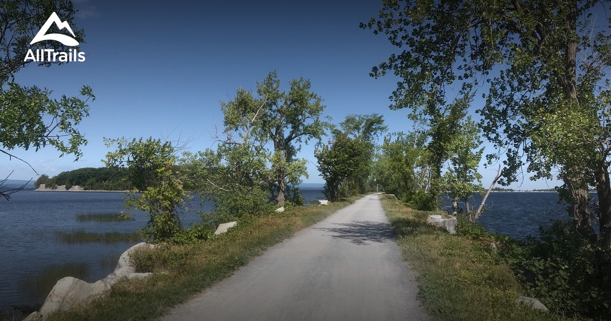 Lakefront Bliss: 5 Beautiful Hiking Trails in Burlington – Vermont Lakefront Bliss: 5 Beautiful Hiking Trails in Burlington – Vermont